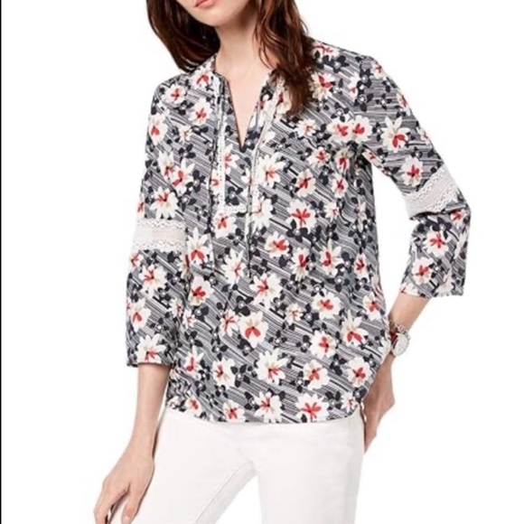 Tommy Hilfiger Tops - Tommy Hilfiger Women's Boho Floral Blouse Size Large
